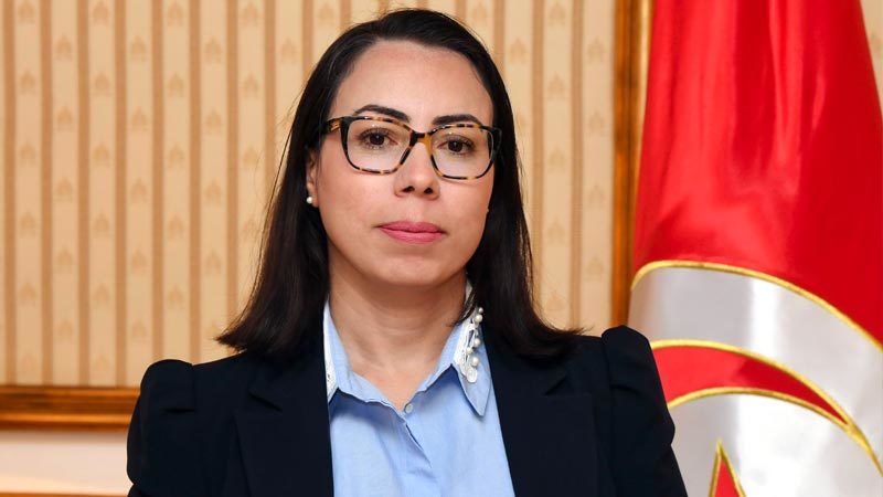 خفايا استقالة مديرة الديوان الرئاسي نادية عكاشة